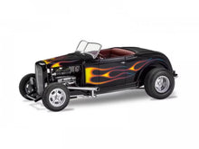 Load image into Gallery viewer, Revell 1/24 Ford 1932 Roadster 85-4524