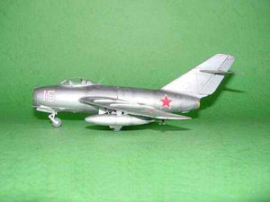Trumpeter 1/48 Russian MiG-15bis Fagot-B 02806