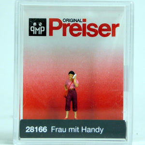 Preiser 1/87 HO Woman On Cell Phone Figure 28166