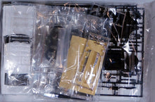 Load image into Gallery viewer, Aoshima 1/24 Nissan Skyline GC111 HT 2000GT-X 1973 Plastic Kit 05351