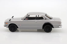 Load image into Gallery viewer, Aoshima Snap Kit 1/32 Nissan Skyline 2000 GT-R Silver 05882