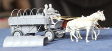 Load image into Gallery viewer, Riich 1/35 German Hf.7 Steel Field Wagen 2/ Crew RV35043