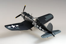 Load image into Gallery viewer, Easymodel 1/72 US F4U-1 Corsair VF-17 Lt. Ike Kepford 1944 37231