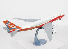 Load image into Gallery viewer, Zvezda 1/144 Boeing 747-8 House Colors 7010