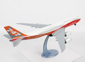 Zvezda 1/144 Boeing 747-8 House Colors 7010