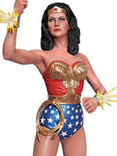 Load image into Gallery viewer, Moebius 1/8 TV Series Wonder Woman Figure Kit 973