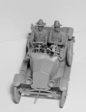 Load image into Gallery viewer, ICM 1/35 ANZAC Drivers (1917-1918) 2 Figures (Vehicle NOT Included) 35707