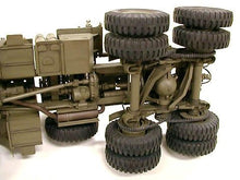 Load image into Gallery viewer, Tamiya 1/35 US Dragon Wagon 40t Tank Transporter 35230