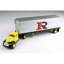 Load image into Gallery viewer, Classic Metal 1/87 HO Chevy Tractor/Trailer Set 1941/46 Ryder 31167