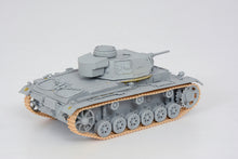 Load image into Gallery viewer, Dragon 1/35 German Pzkpfw III Tauchpanzer Ausf. H 6775