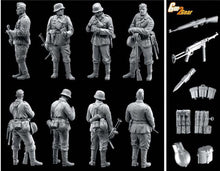 Load image into Gallery viewer, Dragon 1/35 German Conquerors of Sevastopol Crimea 1941 (4 Figures) 6702