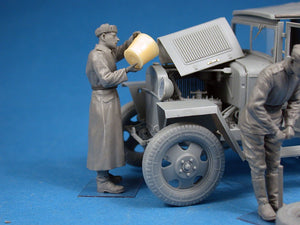 Miniart 1/35 Russian Red Army Drivers 35144