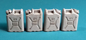 Eureka XXL 1/35 US Military Water Canisters E-044