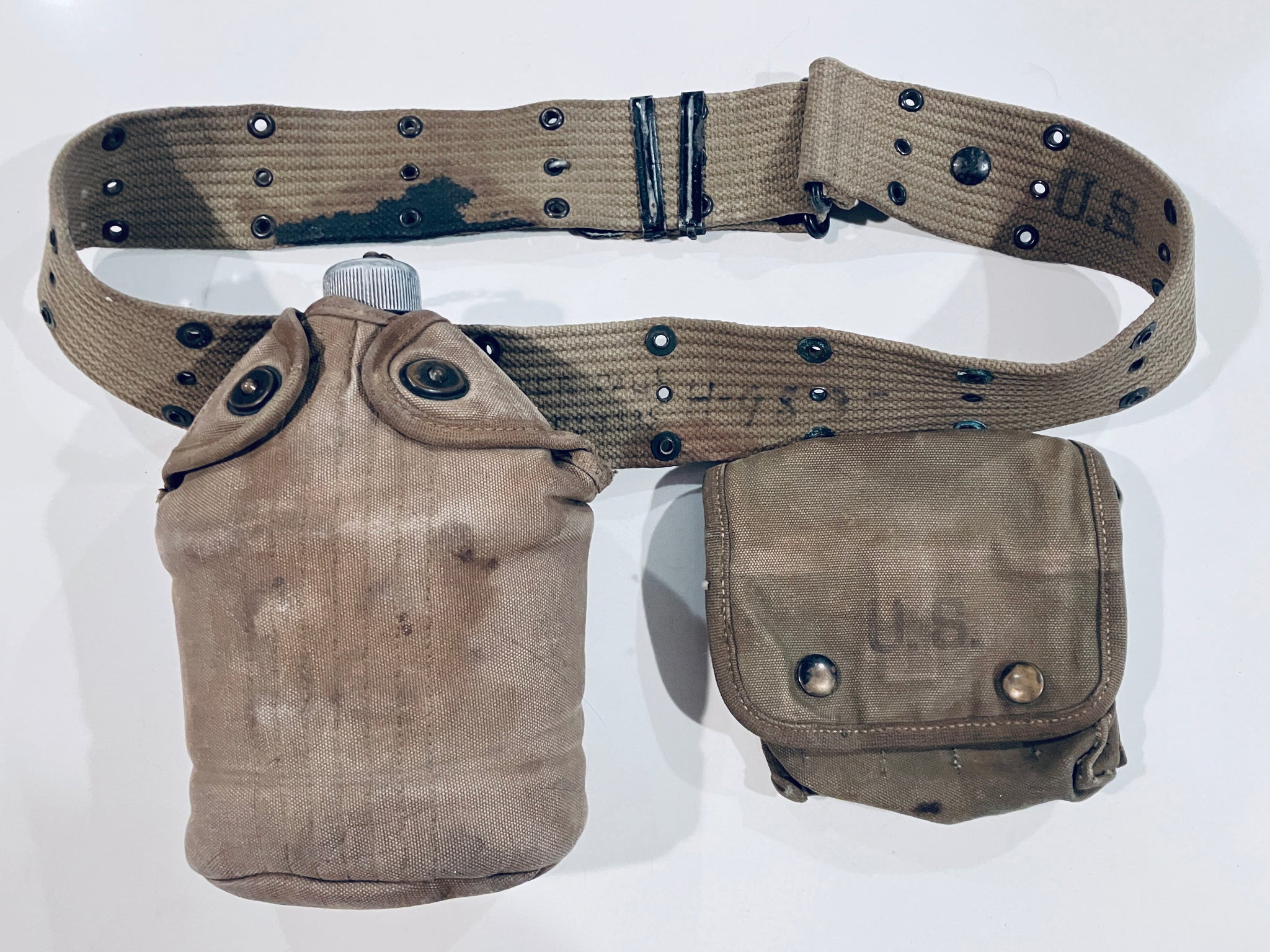 US Army WWII Olive Web Belt w/ Pouch and Canteen USW005