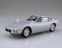 Load image into Gallery viewer, Aoshima Snap Kit 1/32 Toyota 2000GT Silver Metallic #05-C 05629