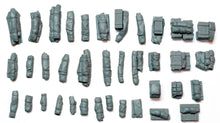 Load image into Gallery viewer, Value Gear 1/72 Tents, Tarps &amp; Crates #1 72001