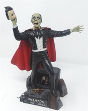 Load image into Gallery viewer, Atlantis 1/8 The Phantom of the Opera Model Kit A428