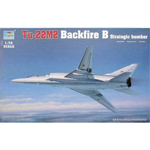 Trumpeter 1/72 Russian Tu-22M2 Backfire B Strategic Bomber 01655