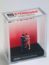 Load image into Gallery viewer, Preiser 1/87 HO Postal Delivery Figures Postman &amp; Woman 28204