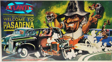 Load image into Gallery viewer, Atlantis 1/25 Ed Roth Boss Fink Car w/Figure (formerly Revell) 1271