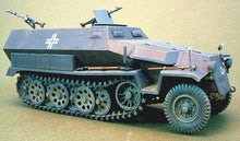 Load image into Gallery viewer, AFV Club 1/35 German Sd.Kfz. 251/1 Ausf.C Mittlerer Schutzen-Panzerwagen AF35078