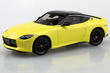 Load image into Gallery viewer, Aoshima Snap Kit 1/32 Nissan RZ34 Fairlady Z (Ikazuchi Yellow) 06260