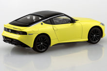 Load image into Gallery viewer, Aoshima Snap Kit 1/32 Nissan RZ34 Fairlady Z (Ikazuchi Yellow) 06260