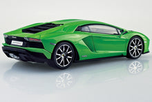 Load image into Gallery viewer, Aoshima Snap Kit 1/32 Lamborghini Aventedor S Pearl Green 12-D 063484