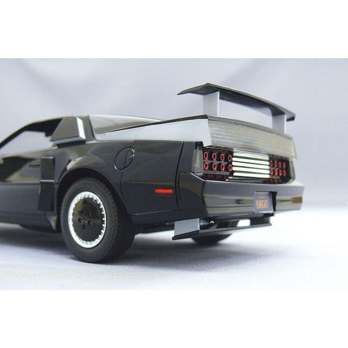 Knight Rider KITT (season 4) 1:24 scale from Aoshima-Aosh-06