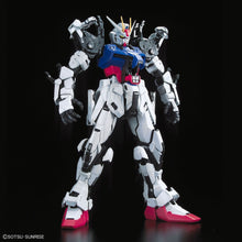 Load image into Gallery viewer, Bandai 1/60 PG Perfect Grade GAT-X105+AQM/E-YM1 Perfect Strike Gundam 5059011