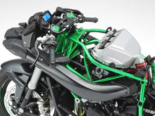 Load image into Gallery viewer, Tamiya 1/12 Kawasaki Ninja H2 Carbon 14136