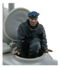 Load image into Gallery viewer, Das Werk 1/72 German WWI U-Boat Deck Crew (3) DWF012