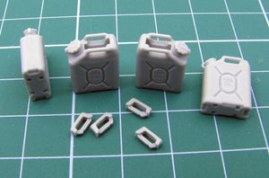 Eureka XXL 1/35 US Modern Fuel Canisters E-045