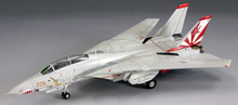 Load image into Gallery viewer, FineMolds 1/72 US Navy F-14A Tomcat FP30