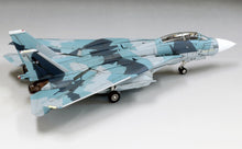 Load image into Gallery viewer, FineMolds 1/72 US Navy F-14A Tomcat Topgun FP36