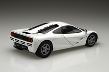Load image into Gallery viewer, Fujimi 1/24 McLaren F1 12573