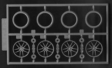 Load image into Gallery viewer, Fujimi 1/24 Wheel Series No.105 Work Meister Emotion 18-inch  Unplated 193656