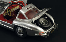 Load image into Gallery viewer, Italeri 1/16 MERCEDES-BENZ 300SL Gullwing 3612'