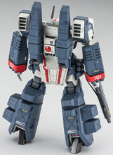 Load image into Gallery viewer, Hasegawa 1/72 Macross Frontier VF-1J Armored Valkyrie 65730