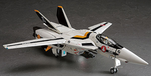 Load image into Gallery viewer, Hasegawa 1/48 Macross VF-1S/A Valkyrie "Skull Squadron" 65792