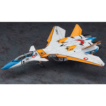 Load image into Gallery viewer, Hasegawa 1/72 Macross Plus VF-11D Thunderbolt SVT-27 Bluetails 65869