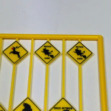 Load image into Gallery viewer, Tichy Train Group 1/87 HO Funny Warning Signs Group 1 8320