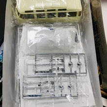 Load image into Gallery viewer, Hasegawa 1/24 Volkswagen Type 2 Micro Bus 23-Window 1963 21210