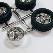 Load image into Gallery viewer, Hoppin Hydros 1/24 1/25 Chrome BLVD Rims w/ Whitewall Tires 514