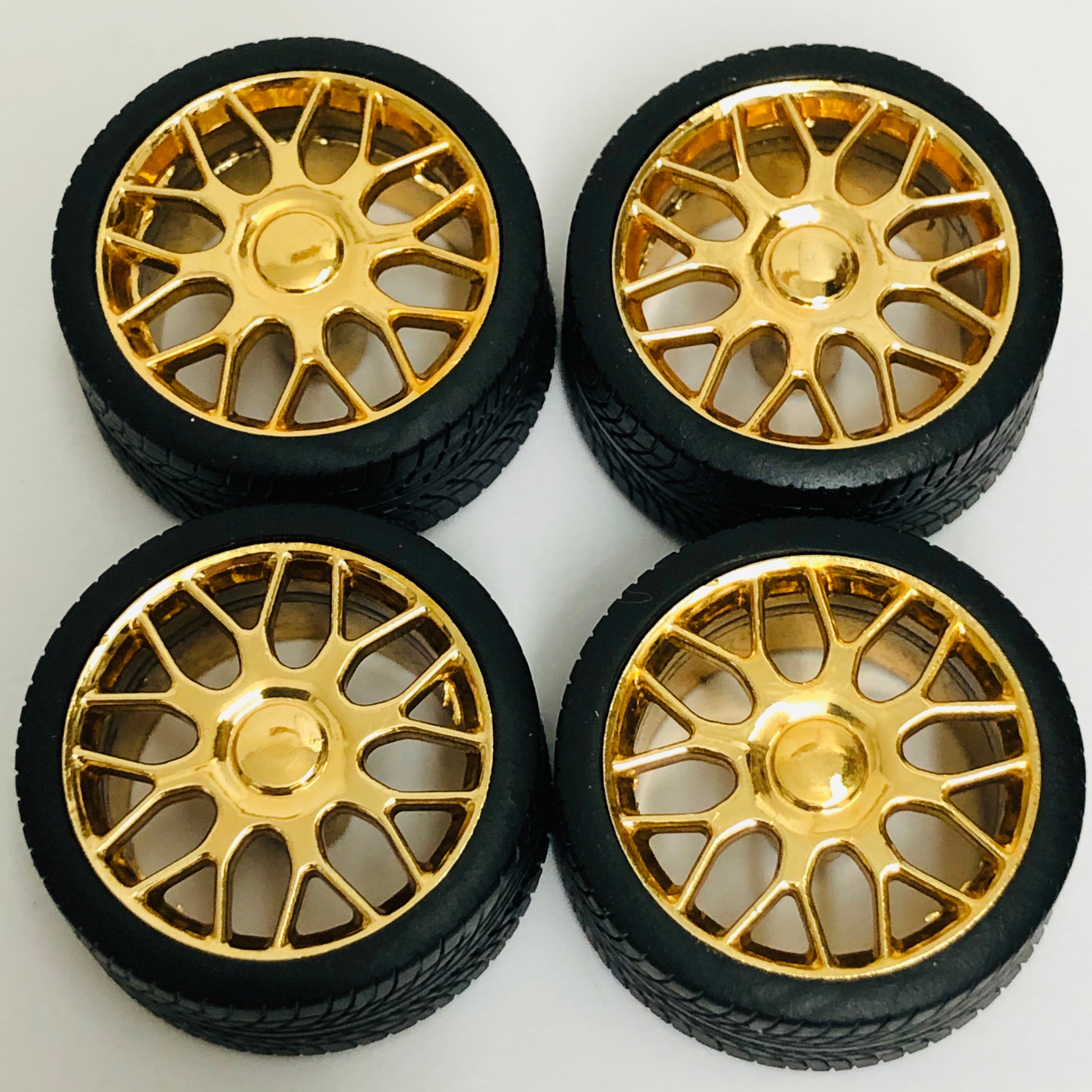Pegasus 1/24 Rim & Tire Set 1236 Beemers Rims Gold (4) – Burbank's