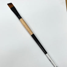 Load image into Gallery viewer, Dynasty Eye of the Tiger Angled Shader Brush 206A  1/2"