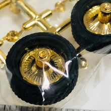Load image into Gallery viewer, Hoppin Hydros 1/24 1/25 Low Rollerz Gold Rims w/ Whitewall Tires 507