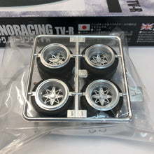 Load image into Gallery viewer, Fujimi 1/24 Wheel Series No.26 15 inch Technoracing TV-R Plated 192956