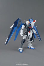 Load image into Gallery viewer, Bandai 1/100 MG Freedom Gundam X10A 5061611