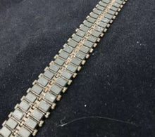 Load image into Gallery viewer, San Xin Model 1/35 German Leopard II Metal Track Links w/ Brass Pins SX35006